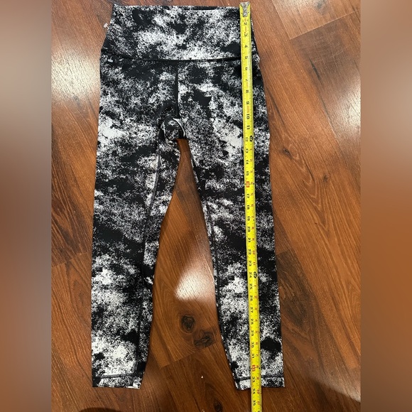 Lululemon Wunder Under leggings Aerify Jacquard Black Alpine White size 8 - Picture 7 of 9